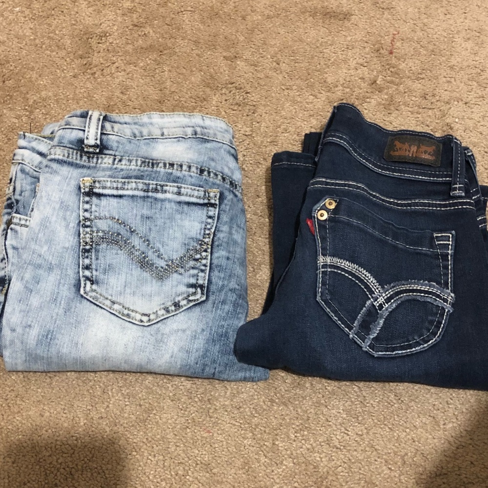 Gently worn jeans size 11.  Levi size 27 inches